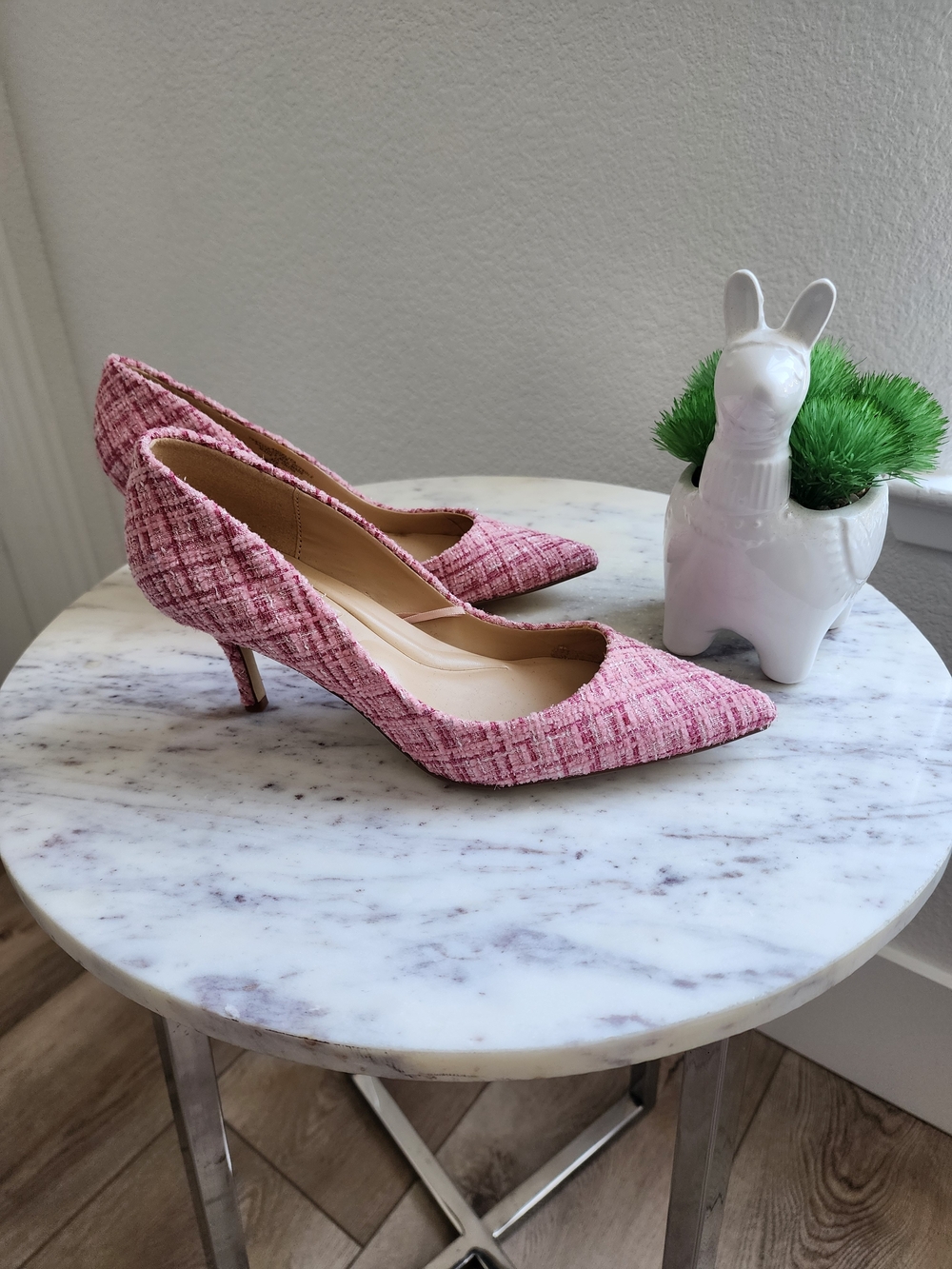 Charles By Charles David - Pink Tweed Pointed-Toe Women’s Pumps - Picture 3 of 4